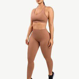 Accelerate Seamless Leggings & Sports Bra Set
